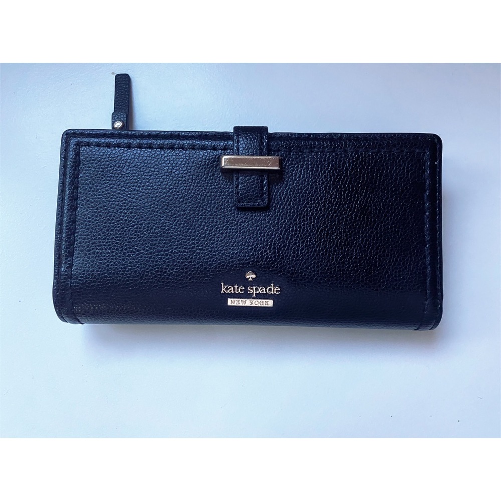 Kate Spade Wallet - Picture 1 of 5
